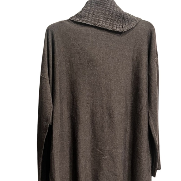 Ellen Tracey Brown cape sweater - Picture 6 of 8